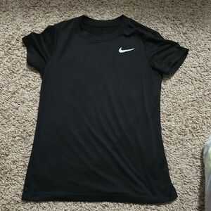 XS nike tee